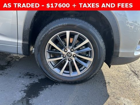Used 2018 Toyota Highlander XLE image 8