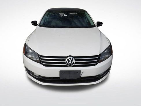 Used 2014 Volkswagen Passat 1.8T Sport image 3