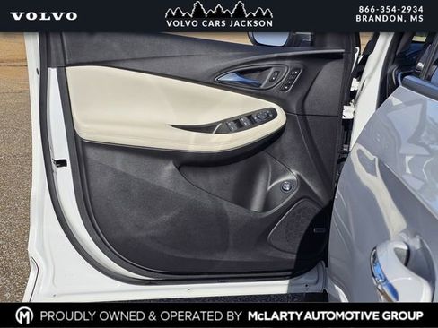 Used 2024 Buick Encore GX Avenir w/ Avenir Technology Package image 14