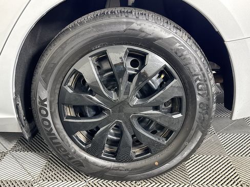 Used 2023 Nissan Altima 2.5 S FWD image 36
