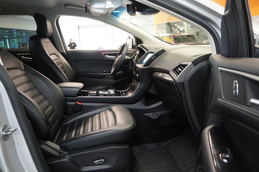 Used 2019 Ford Edge SEL w/ Equipment Group 201A AWD/4WD image 35