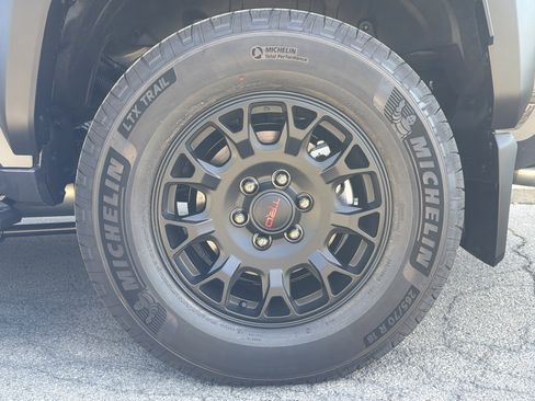 New 2025 Toyota 4Runner TRD Off-Road Premium w/ Tow Technology Package AWD/4WD image 44