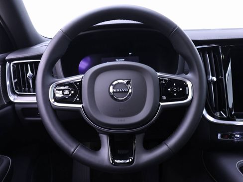 Used 2024 Volvo S60 T8 Ultimate image 20