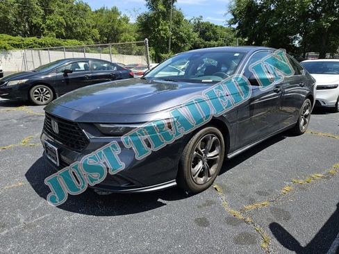 Used 2023 Honda Accord EX image 1