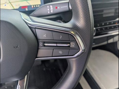 Certified 2024 Honda Prologue EX image 9