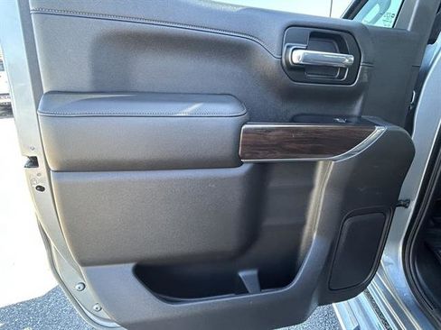 Used 2019 GMC Sierra 1500 SLT w/ SLT Premium Plus Package image 30