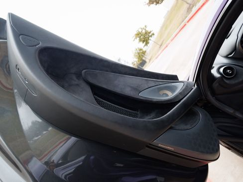 Used 2019 McLaren 600LT image 48