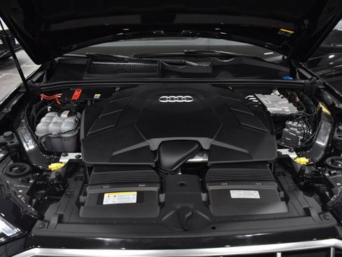 Used 2022 Audi Q7 Premium Plus w/ Premium Plus Package image 38