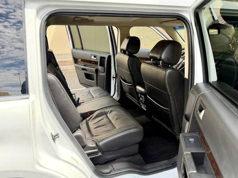 Used 2019 Ford Flex Limited FWD image 12