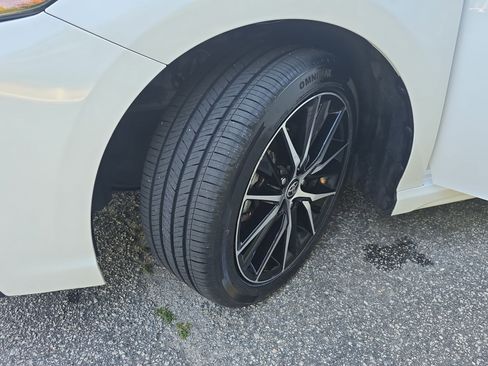 Certified 2024 Toyota Camry SE FWD image 31