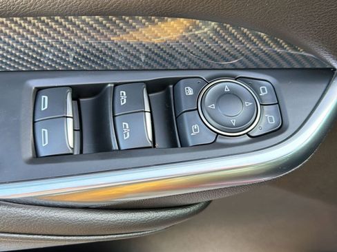 Used 2025 Cadillac XT4 Sport w/ Cold Weather Package image 14