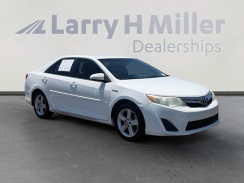 Used 2014 Toyota Camry LE FWD image 7