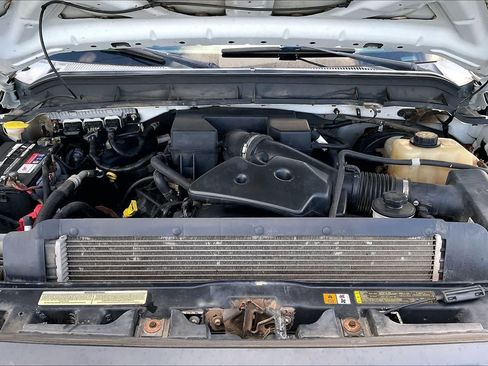 Used 2012 Ford F250 XL w/ FX4 Off Road Pkg AWD/4WD image 9