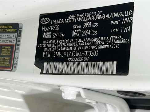 Used 2021 Hyundai Elantra Limited image 32