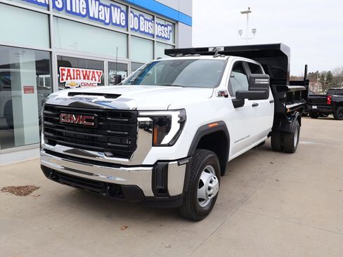 New 2026 GMC Sierra 3500 Pro w/ Convenience Package AWD/4WD image 6