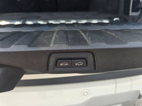 Used 2024 BMW X5 xDrive50e AWD/4WD image 18