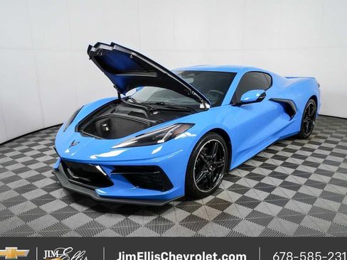 Used 2025 Chevrolet Corvette Stingray Preferred Cpe w/ 2LT RWD image 28