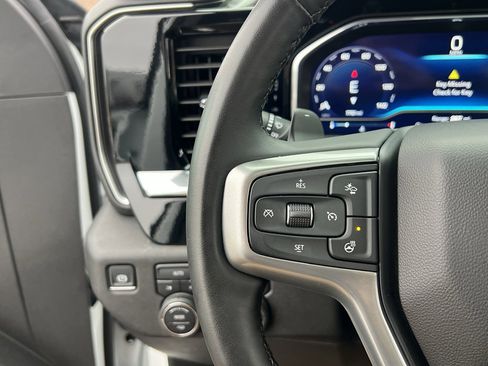 Used 2025 Chevrolet Silverado 1500 RST image 34