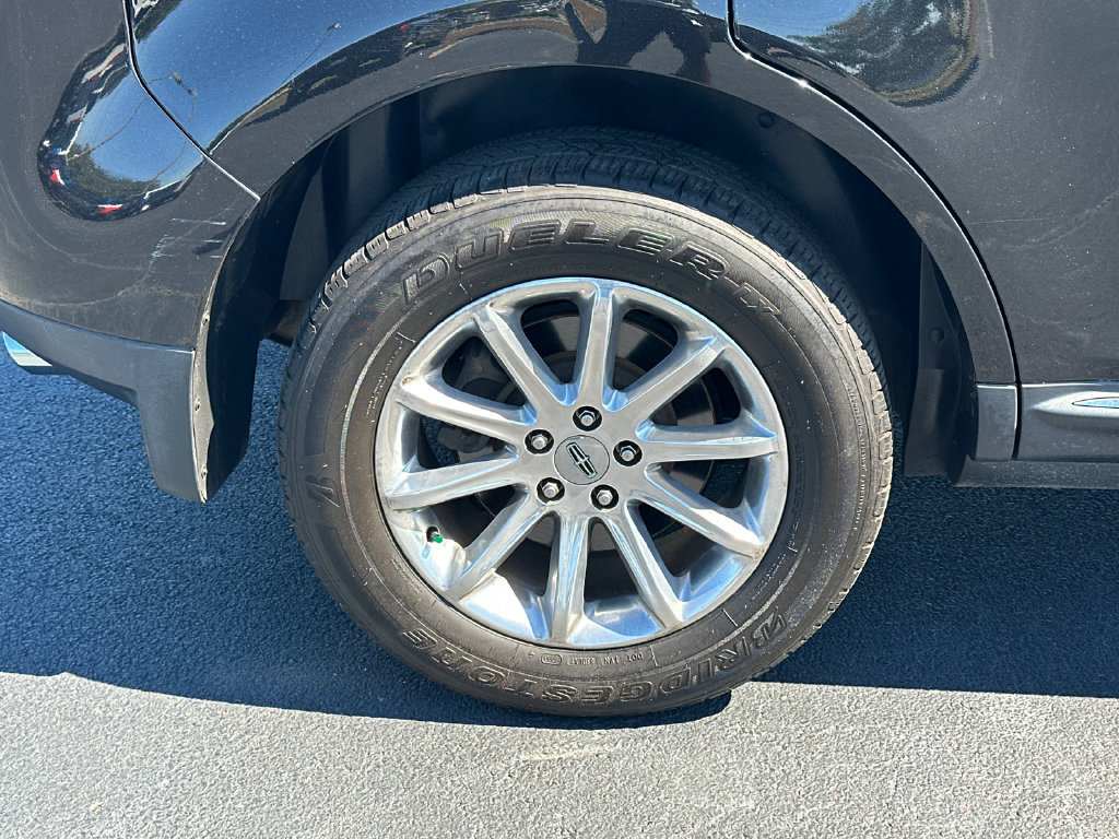 Used 2015 Lincoln MKX AWD w/ Equipment Group 101A image 17