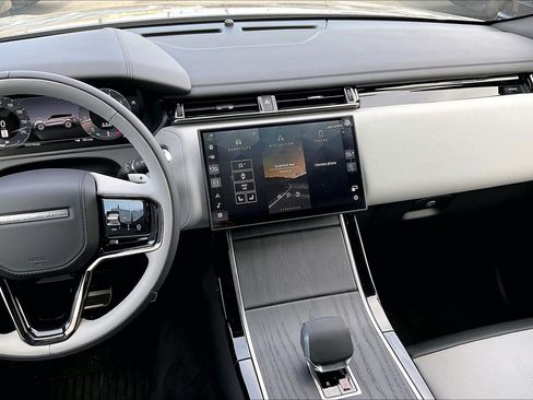 New 2026 Land Rover Range Rover Velar Dynamic SE AWD/4WD image 9