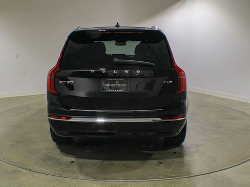 New 2026 Volvo XC90 T8 Plus w/ Protection Package Premier AWD/4WD image 4