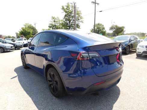 Used 2021 Tesla Model Y Long Range AWD/4WD image 6