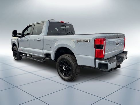 New 2026 Ford F250 Lariat w/ Black Appearance Package image 5