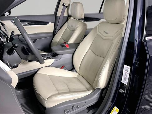 Certified 2021 Cadillac XT6 Premium Luxury FWD image 19
