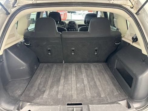 Used 2011 Jeep Compass Latitude AWD/4WD image 11