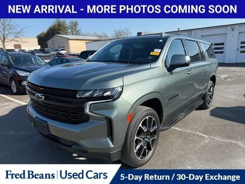 Used 2023 Chevrolet Suburban RST w/ Luxury Package image 3