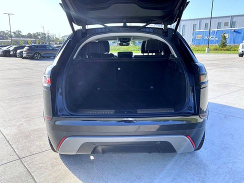 Used 2018 Land Rover Range Rover Velar S image 9