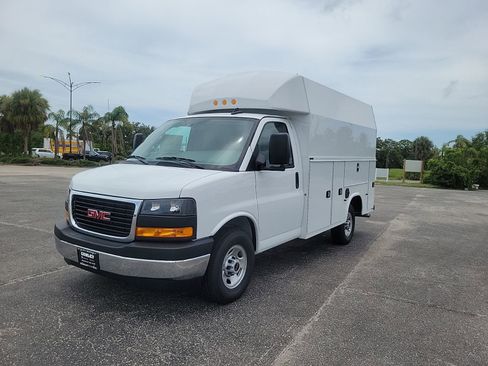 New 2025 GMC Savana 3500 w/ Power Convenience Package image 2