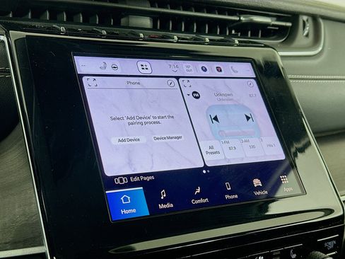 Used 2022 Jeep Grand Cherokee L Limited w/ Luxury Tech Group II image 21