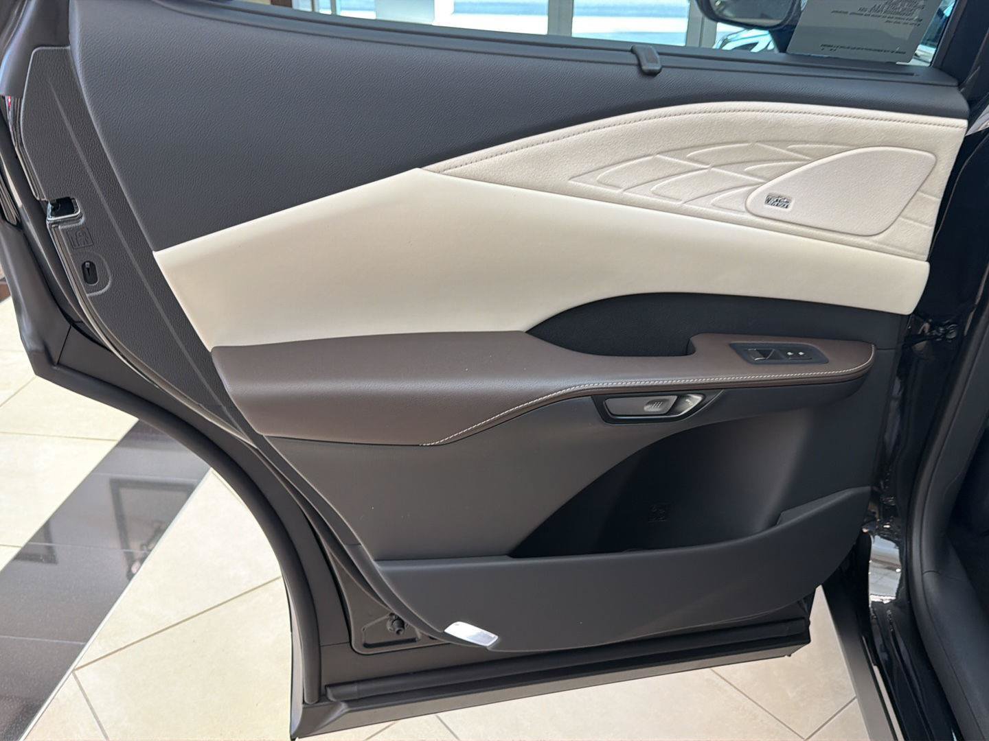 New 2026 Lexus RX 350 FWD w/ Convenience Package image 18
