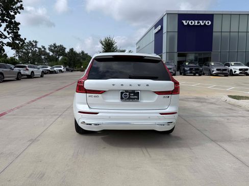Used 2023 Volvo XC60 B5 Plus AWD/4WD image 5