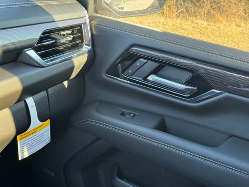 New 2026 GMC Yukon Elevation image 35