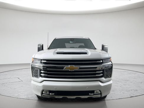 Used 2020 Chevrolet Silverado 3500 High Country w/ Technology Package AWD/4WD image 2