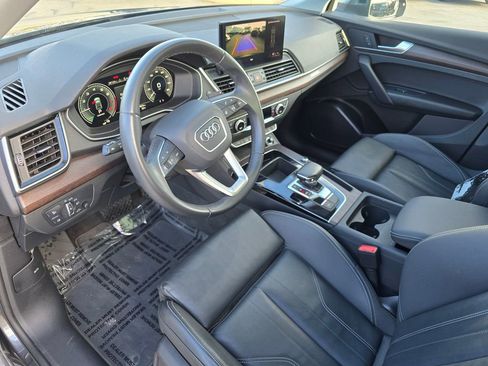 Used 2023 Audi Q5 e Premium w/ Convenience Package AWD/4WD image 16