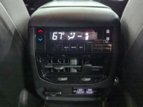 Used 2022 Jeep Grand Cherokee L Laredo AWD/4WD image 31