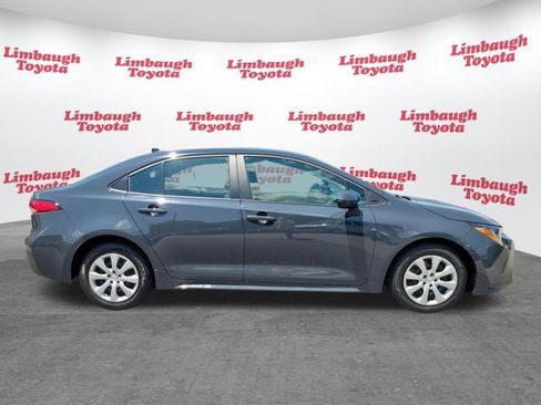 Used 2025 Toyota Corolla LE FWD image 2