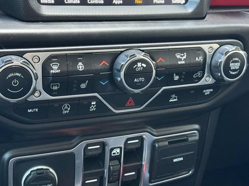 Used 2021 Jeep Wrangler Unlimited Rubicon AWD/4WD image 22
