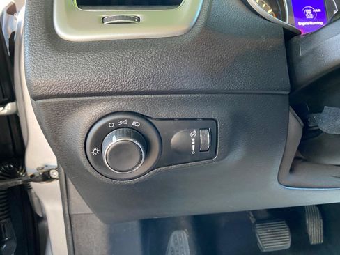 Used 2018 Jeep Compass Sport FWD image 63