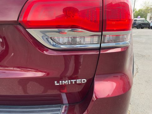 Used 2019 Jeep Grand Cherokee Limited w/ Luxury Group II AWD/4WD image 25