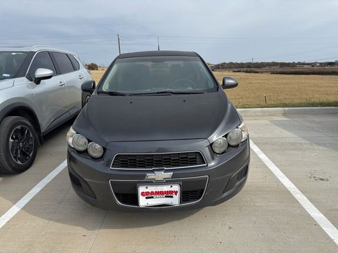 Used 2013 Chevrolet Sonic LT image 6