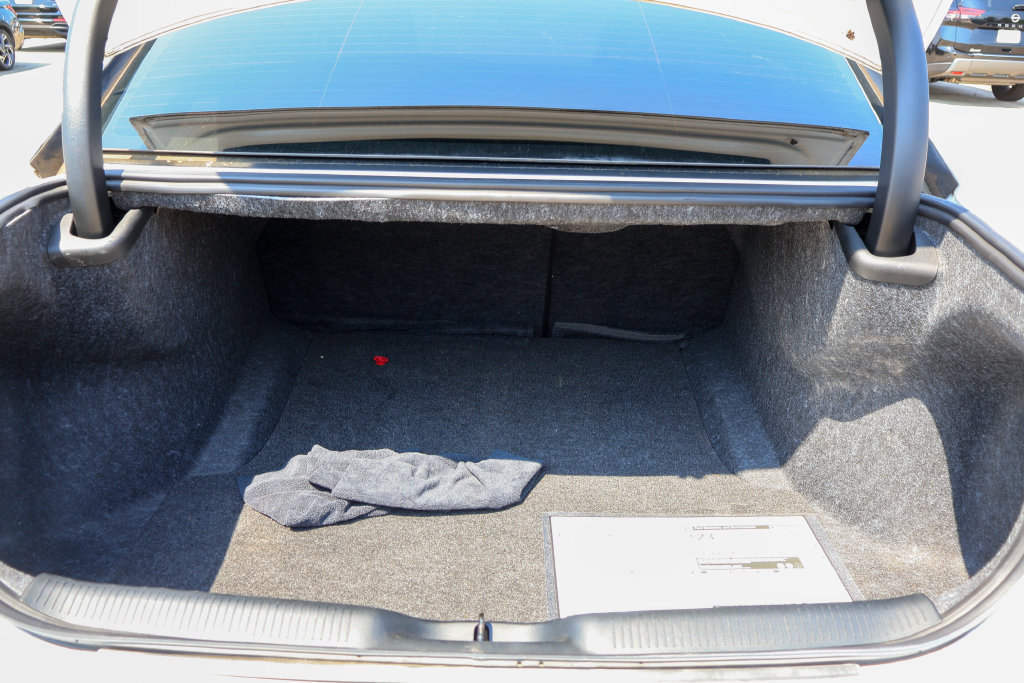 Used 2023 Dodge Charger SXT RWD image 25