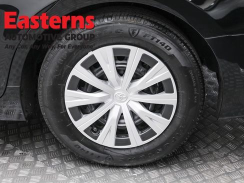 Used 2024 Toyota Camry LE image 8