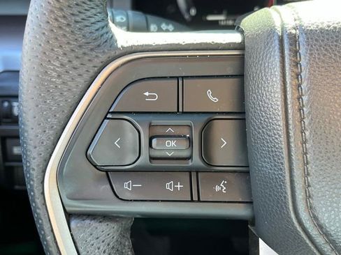 Used 2025 Toyota Tacoma TRD Off-Road image 18