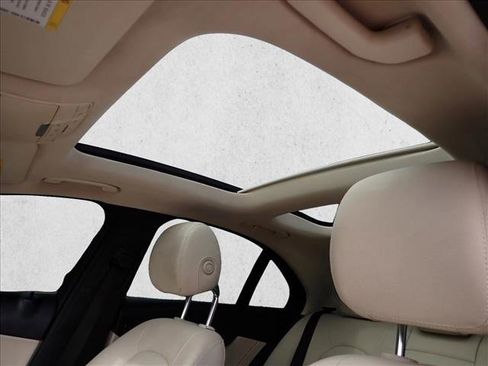 Used 2018 Mercedes-Benz C 300 Sedan image 11