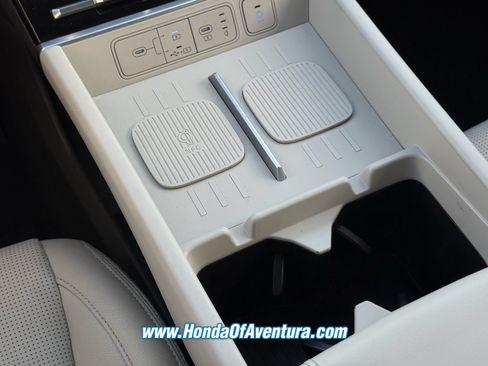 Used 2024 Hyundai Santa Fe Limited FWD image 18