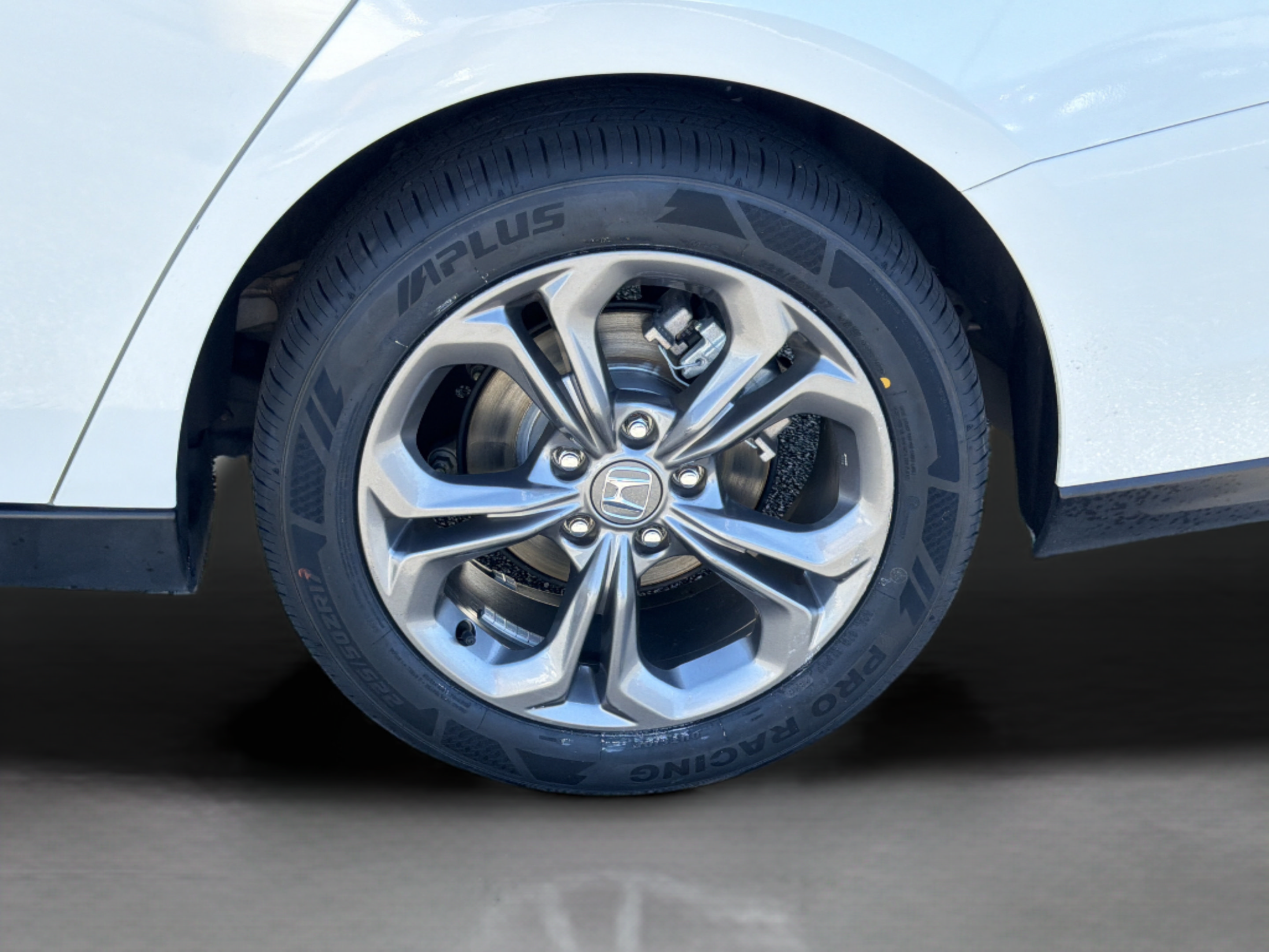Used 2024 Honda Accord EX image 30